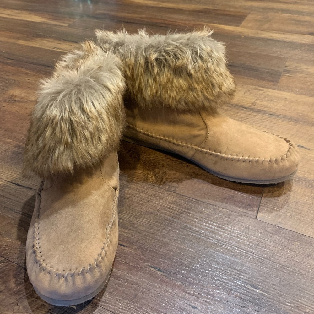 Fur and leather moccasin booties